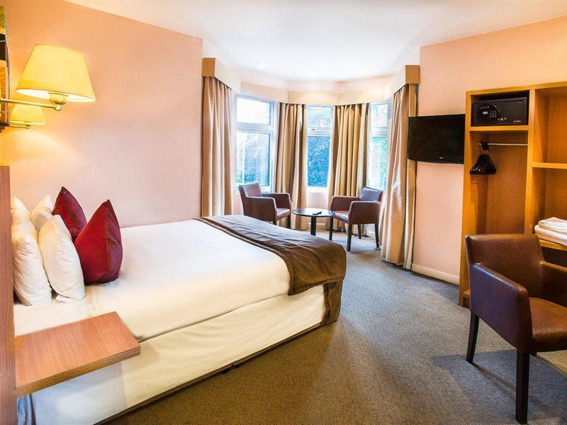 The Luton Hotel מראה חיצוני תמונה